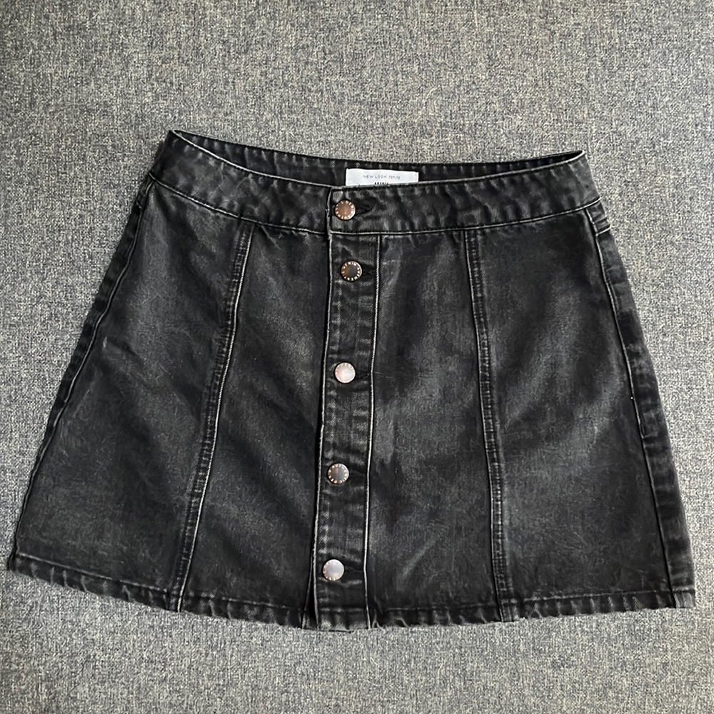New Look Petite Black Denim Skirt